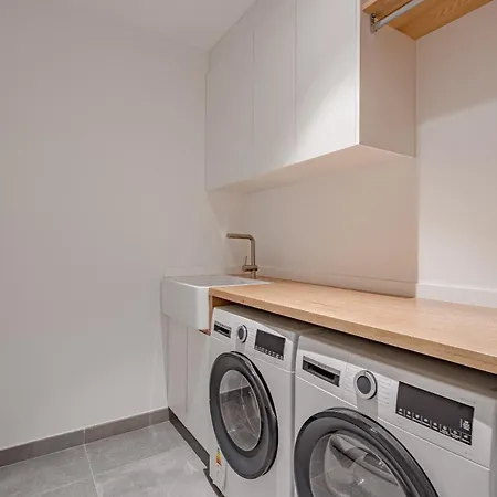 Estandar 5 - Casangular By Upper * 아데제